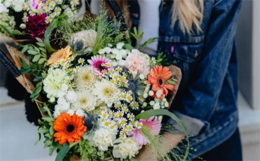 2026年01月28日领证吉日查询 今日领证结婚好不好